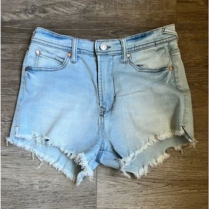 Celebrity Pink Light Wash Denim Cutoff Shorts size 7/28